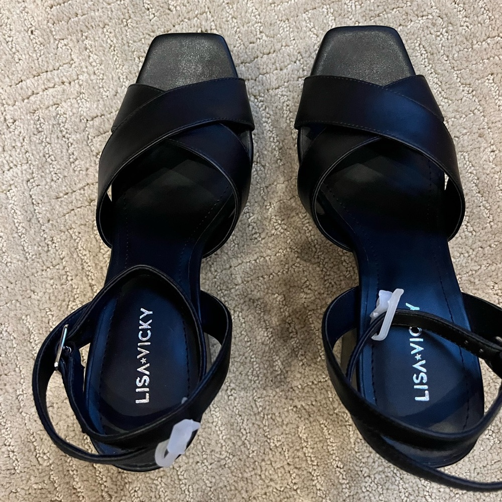 Lisa Vicky Block Heel Sandals - Picture 5 of 9
